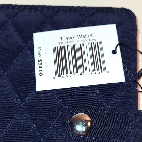 Vera Bradley Travel Wallet - NEW☆ - Picture 8 of 9